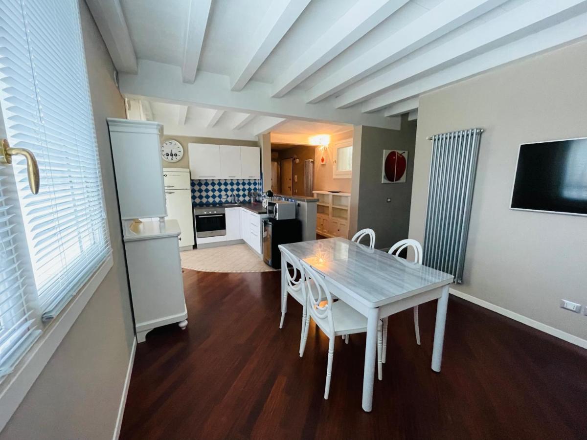 Desehouse Apartment Desenzano del Garda Exterior photo